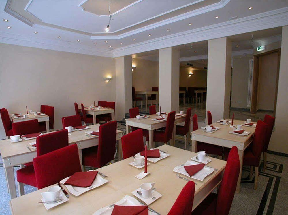 Hotel Atlas Мюнхен Екстериор снимка